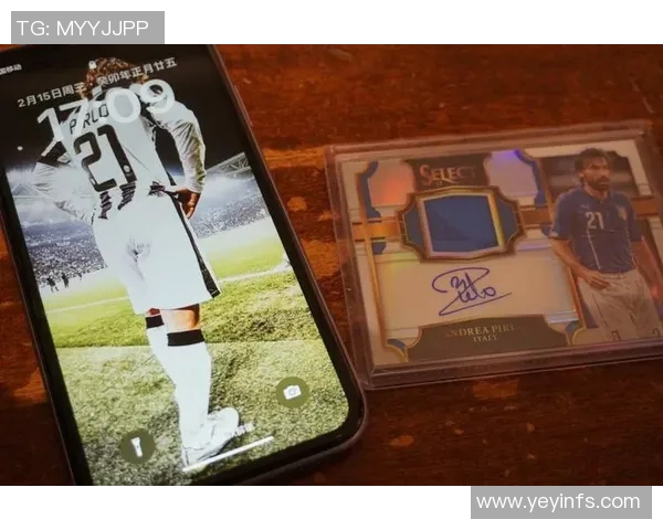 油画风格帕尼尼足球球星卡独特魅力呈现 收藏价值与艺术品位兼具